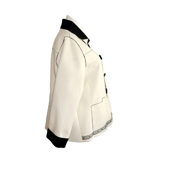 NWT Alfred Dunner Faux Suede White & Black Embroidered Pennylane Coat - Picture 3 of 8